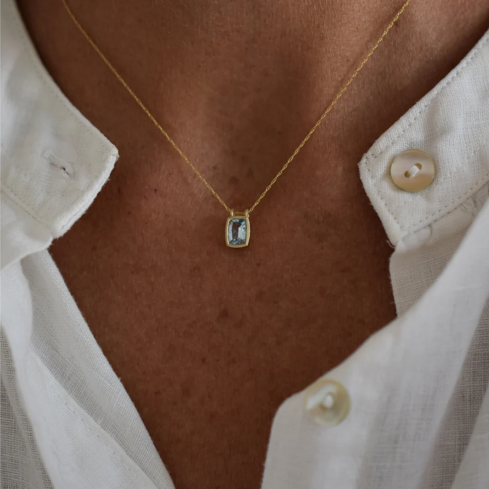 Aquamarine Bezel Pendant Necklace - Image 4